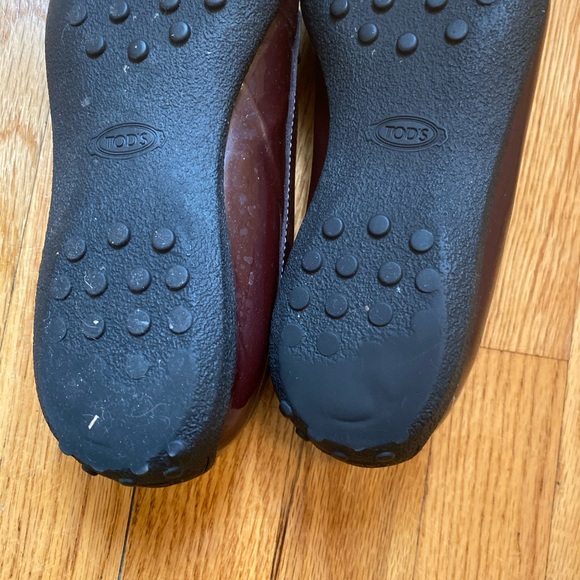 TOD’S Women’s Patent  Leather Loafers - Picture 3 of 4